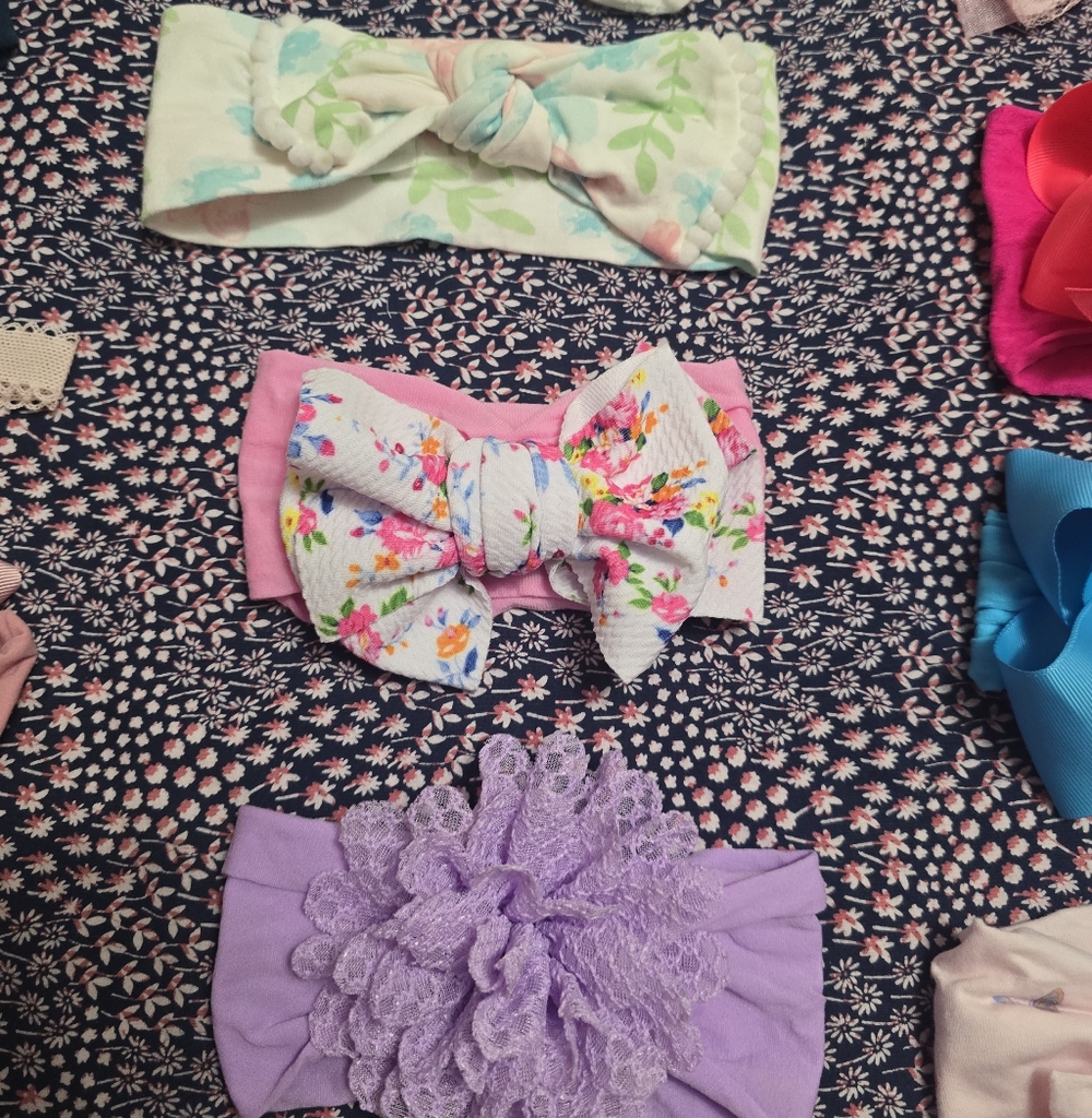 Bundle Of Hair Bows Size 0-24 Months - Picture 2 of 4